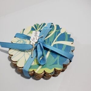 VTG set of 4 floral cork scalloped edge drink coasters